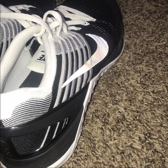 Nike Grip Metcon - Picture 3 of 8